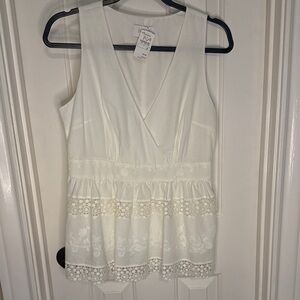 Laundry By Shelli Segal White Sleeveless Lace Blouse